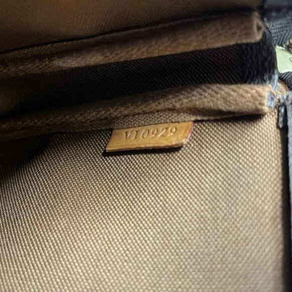 LOUIS VUITTON Pochette Accessoires M51980 Monogram - VI0929 Handbag - Picture 8 of 9